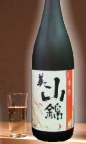 日本酒度＋11程よい旨みと飲み飽きない後口は晩酌酒を超えてる　18BY南部美人美山錦純米酒　1800ml